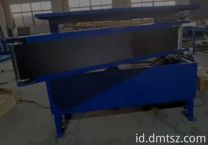 Swing Arm Type Telescopic Belt Conveyor Jpg